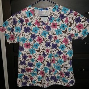 Scrub Wear white floral scrub top size small